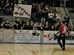 Sampaolo esulta tifosi